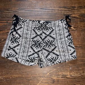 NEVER WORN whowhatwear black and white shorts